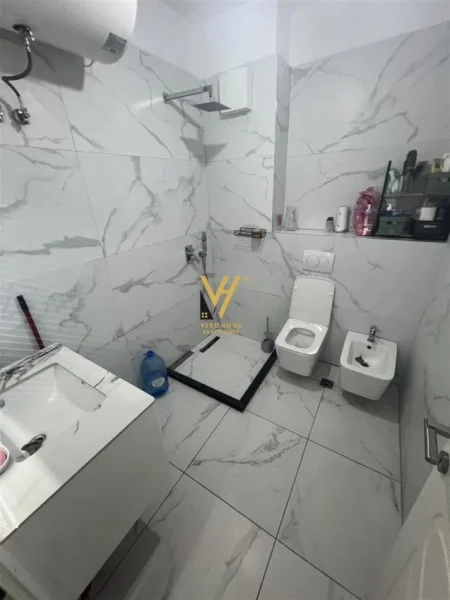 Tirane, shitet apartament 2+1+Ballkon Kati 7, 124 m² 155.000 € (ASTIR)