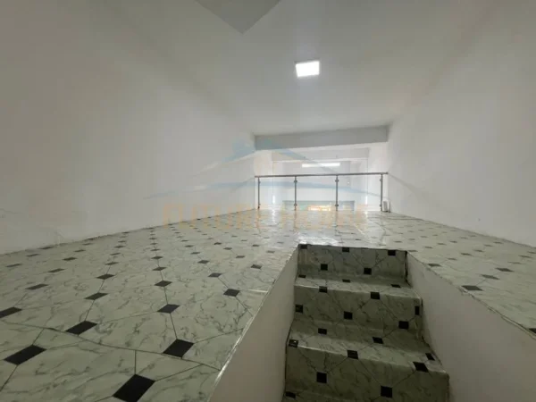 Tirane, shitet ambjent biznesi Kati 0, 35 m² 72.000 € (Unaza e Re , Astir)