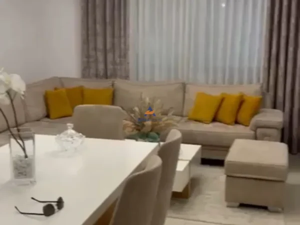 Tirane, shitet apartament 2+1+Ballkon Kati 2, 117 m² 204.000 € (NDODHET AFER RRUGES BESIM ALLA ,MISTO MAME)