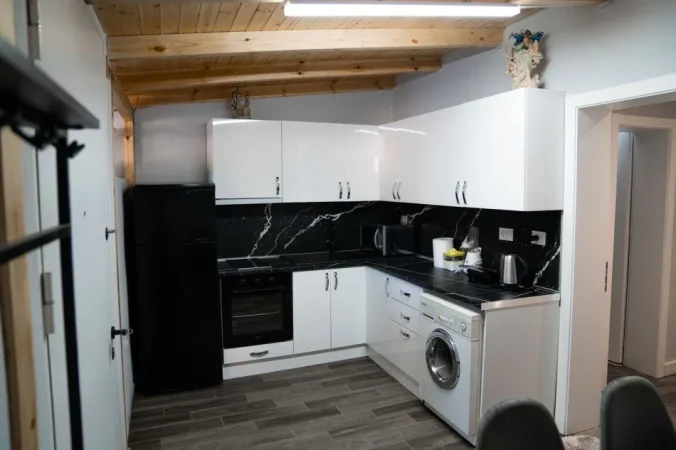 Tirane, jap me qera apartament 2+1 Kati 0, 65 m² 500 € (Frosina Plaku)