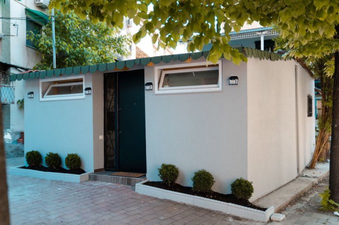 Tirane, jap me qera apartament 2+1 Kati 0, 65 m² 500 € (Frosina Plaku)