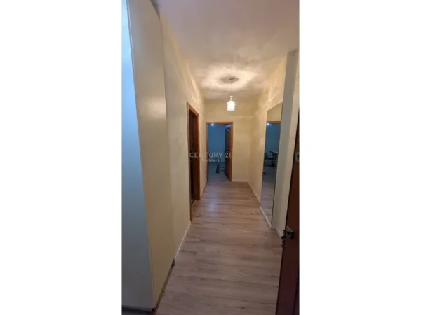 Tirane, shes apartament 2+1 Kati 4, 105 m² 113.000 € (Rruga Muhamed Deliu)