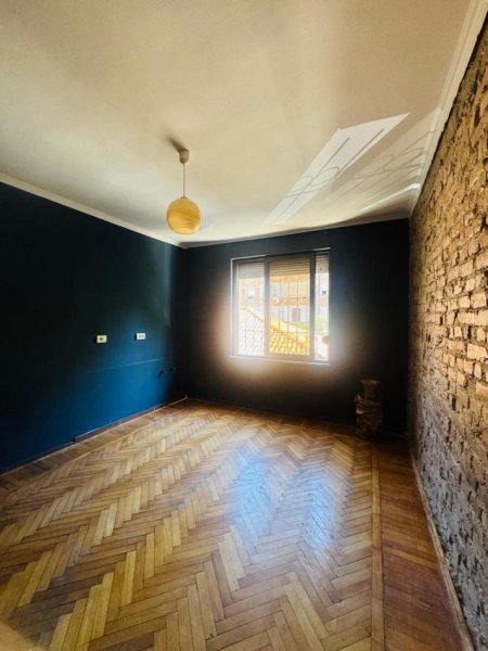 Tirane, jepet me qera apartament 2+1 Kati 2, 85 m² 55.000 leke