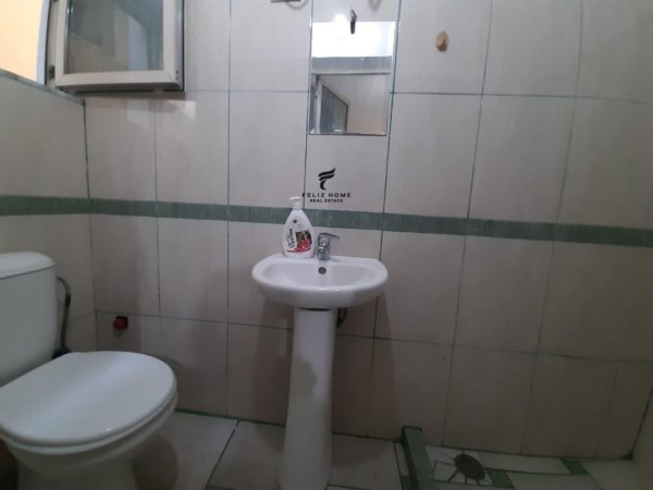 Tirane, jepet me qera apartament 1+1 Kati 2, 50 m² 450 € (5 Maji)