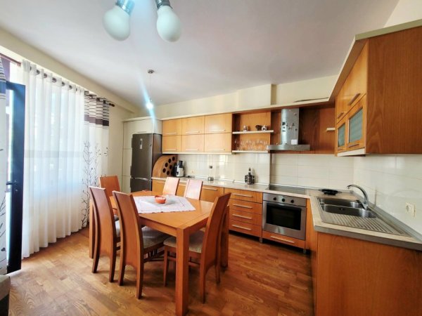 Tirane, shitet apartament 1+1 Kati 2, 69 m² 91.000 € 