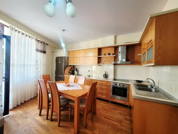Tirane, shitet apartament 1+1 Kati 2, 69 m² 91.000 € 