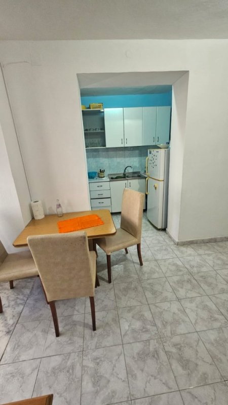 Tirane, jepet me qera apartament 1+1 Kati 2, 60 m² 480 € (Shkolla baletit)