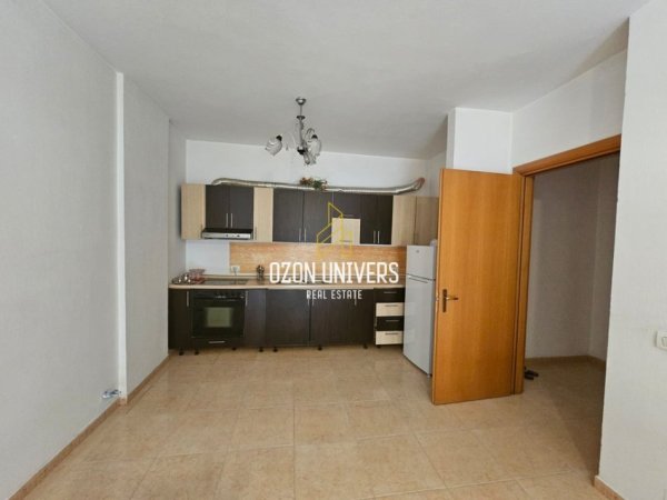 Tirane, jepet me qera apartament 2+1 Kati 7, 100 m² 500 € (yzberisht)