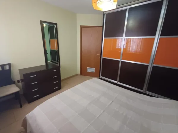 APARTAMENT 2+1 ME QIRA  650 € (ISH EKSPOZITA)