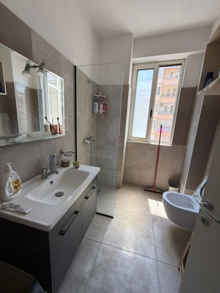 Tirane, shitet apartament 2+1 Kati 6, 98 m² 148.000 € (Astir)