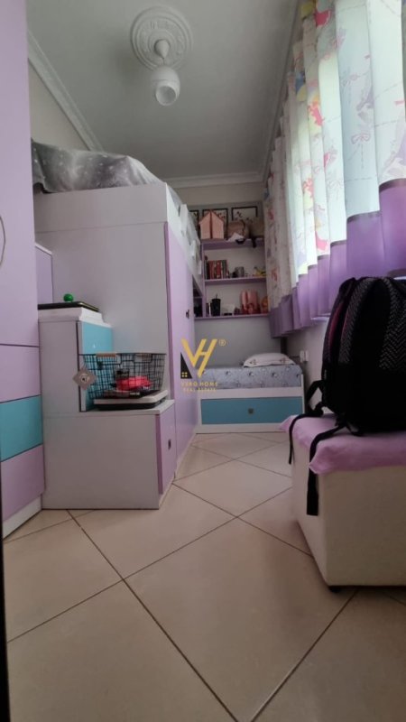 Tirane, jepet me qera apartament 2+1 Kati 4, 69 m² 500 € (YZBERISHT)
