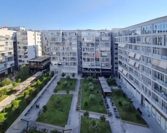 Tirane, shitet dyqan Kati 0, 67 m² 310.000 € (Kika 2)