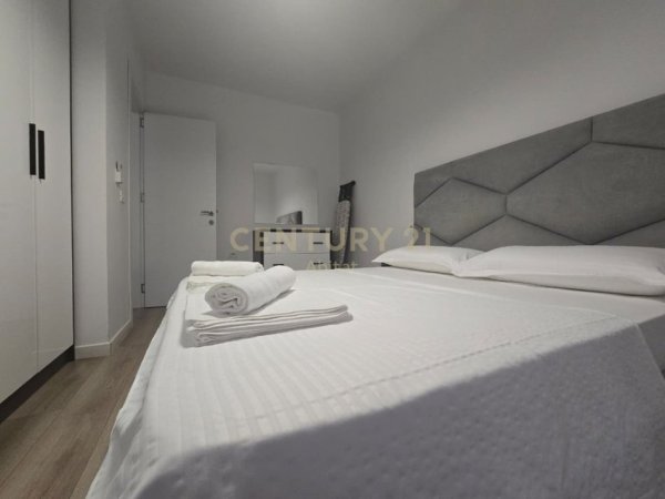 Tirane, jepet me qera apartament 1+1 Kati 2, 44 m² 650 € (SHESHI WILLSON)