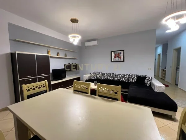 Tirane, jepet me qera apartament 2+1 Kati 8, 105 m² 750 € (prane kompleksit Delijorgji)