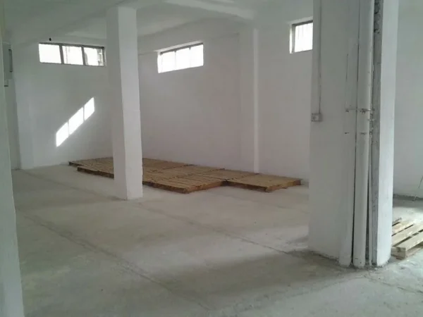 Elbasan, shitet ambjent biznesi Kati 0, 106 m² 