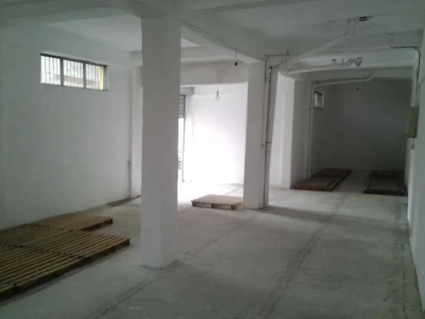 Elbasan, shitet ambjent biznesi Kati 0, 106 m² 