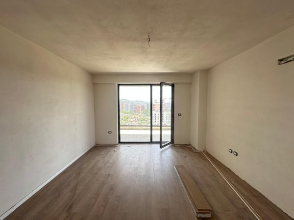 Tirane, shitet apartament 1+1+Ballkon Kati 9, 84 m² 125.000 € (Ish Fusha Aviacionit Garden Residence Turdiu Gati Per Banim)