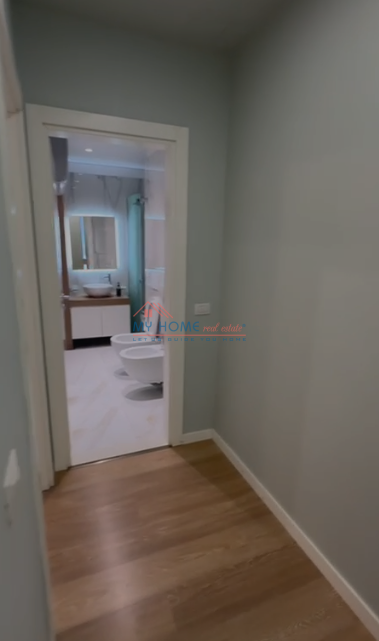 Tirane, jepet me qera apartament 1+1+Ballkon Kati 6, 57 m² 550 € (5 Maji)