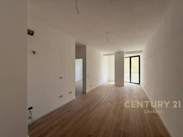 Tirane, jepet me qera apartament 1+1 Kati 2, 70 m² 680 € (Zogu i Zi)