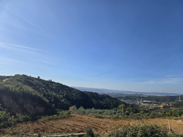 Tirane, shitet toke , 5.100 m² (ne Linze Tirane)