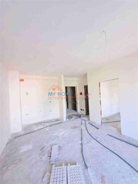 Tirane, shitet apartament 1+1+Ballkon Kati 6, 64 m² 100.000 € (Rruga e Dibres)