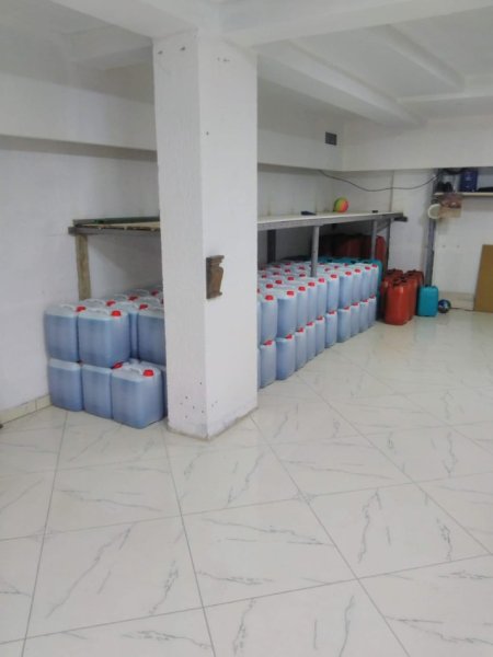 Tirane, jepet me qera ambjent biznesi Kati 0, 80 m² 550 € (SELITE)