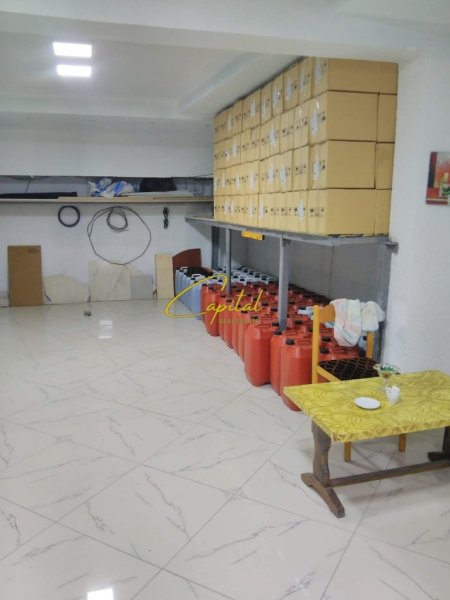 Tirane, jepet me qera ambjent biznesi Kati 0, 80 m² 550 € (SELITE)