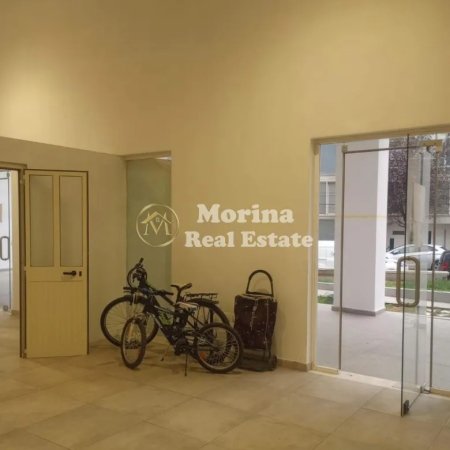Tirane, jepet me qera ambjent biznesi Kati 1, 55 m² 600 € (Stacioni i Trenit)