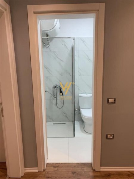 Tirane, jepet me qera apartament 2+1+Ballkon Kati 3, 70 m² 700 € (DON BOSKO)