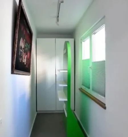 Tirane, jepet me qera ambjent biznesi Kati 1, 130 m² 2.000 € (RRUGA E DURRESIT)