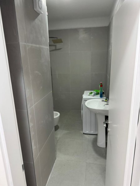 Tirane, jepet me qera apartament 2+1+Ballkon Kati 7, 100 m² 720 € (Astir/Rr.Teodor Keko)