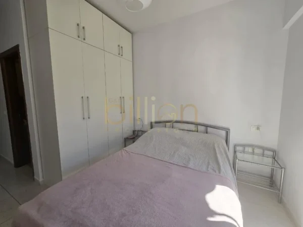 Tirane, shitet apartament 2+1+Ballkon , 100 m² (Qender)