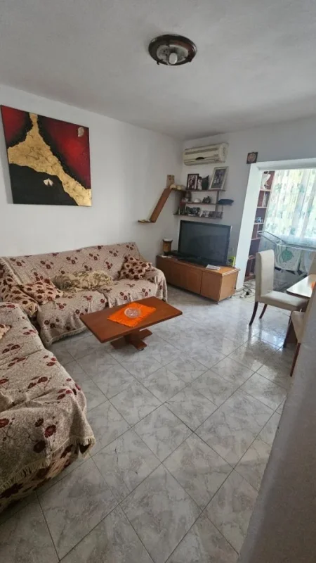 Tirane, jepet me qera apartament 1+1 Kati 2, 60 m² (Shkolla Baletit (VR006))