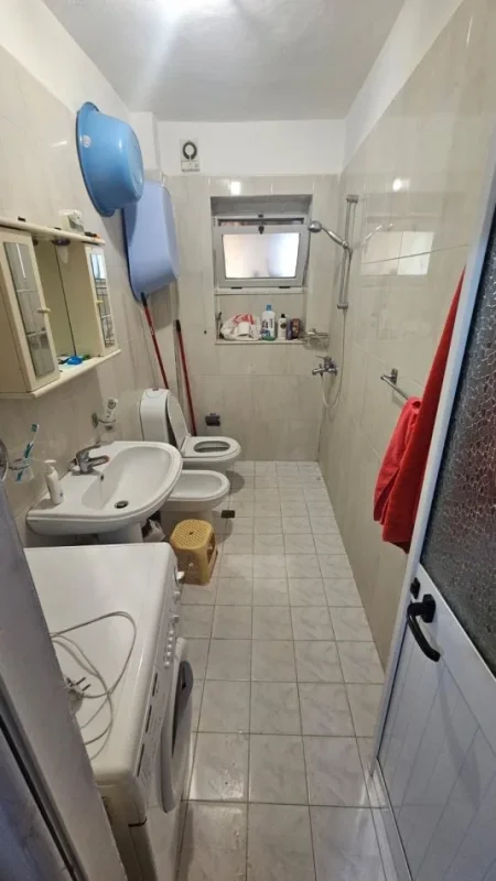 Tirane, jepet me qera apartament 1+1 Kati 2, 60 m² (Shkolla Baletit (VR006))