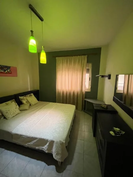 Tirane, jepet me qera apartament 3+1+Aneks+Ballkon Kati 1, 700 € (Ali Demi)