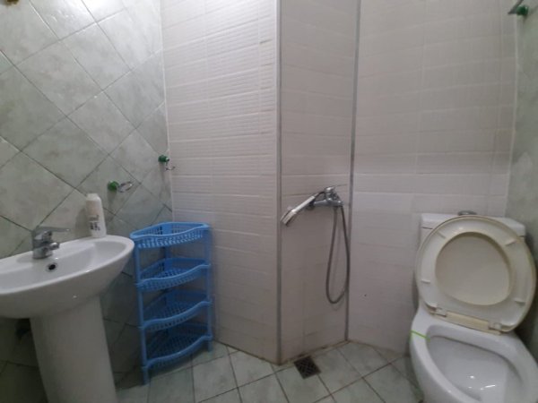 Tirane, jepet me qera apartament 1+1 Kati 2, 47 m² 450 € (5 Maj (VR007))
