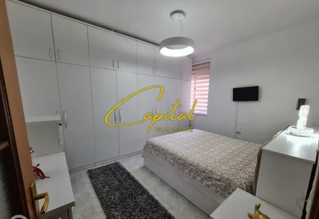 Tirane, jepet me qera apartament 1+1 Kati 5, 70 m² 550 € (RRUGA KONGRESI I MANASTIRIT)