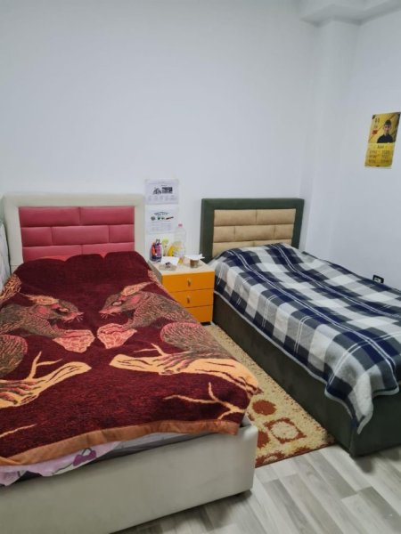 Tirane, shitet apartament 1+1 , 80 m² 139.000 € (kopshti botanik)