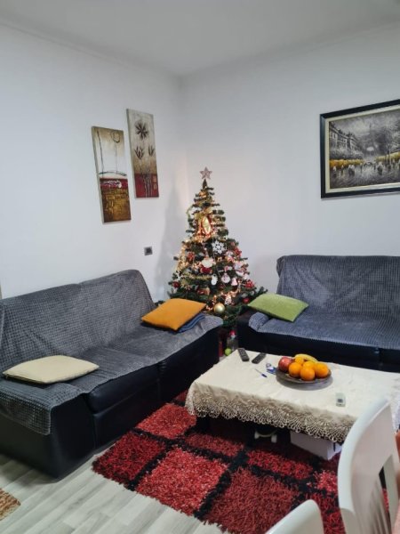 Tirane, shitet apartament 1+1 , 80 m² 139.000 € (kopshti botanik)