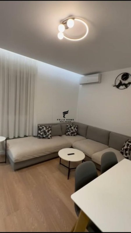 Tirane, jepet me qera apartament 1+1 Kati 6, 57 m² 550 € (5 MAJI)