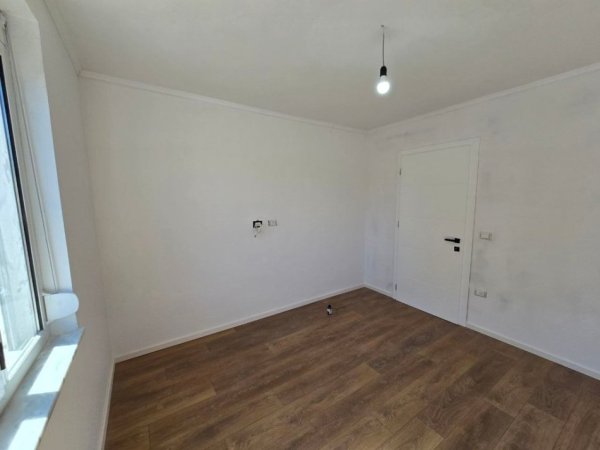 Tirane, shitet apartament duplex 2+1 Kati 4, 77 m² 155.000 € 