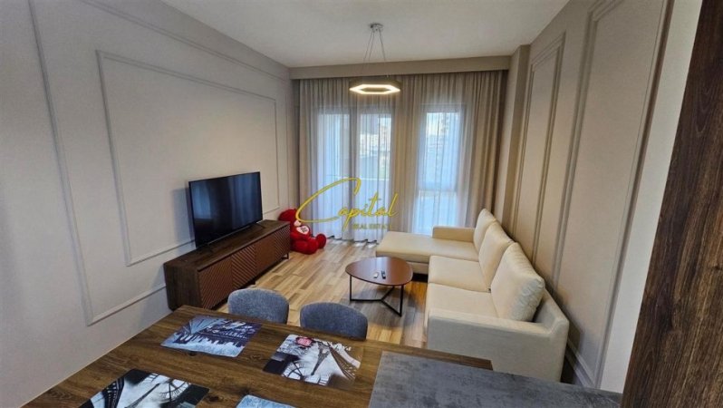 Tirane, jepet me qera apartament 1+1 Kati 5, 65 m² 700 € (KOMPLEKSI SQUARE 21)