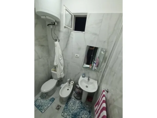 Tirane, shitet Vile 2 Katshe Kati 2, 143 m² 260.000 € 