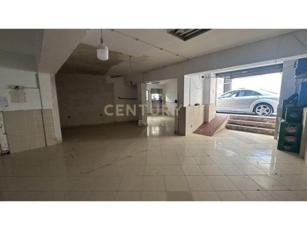 Tirane, shitet ambjent biznesi Kati 1, 996 m² 1.650.000 € 
