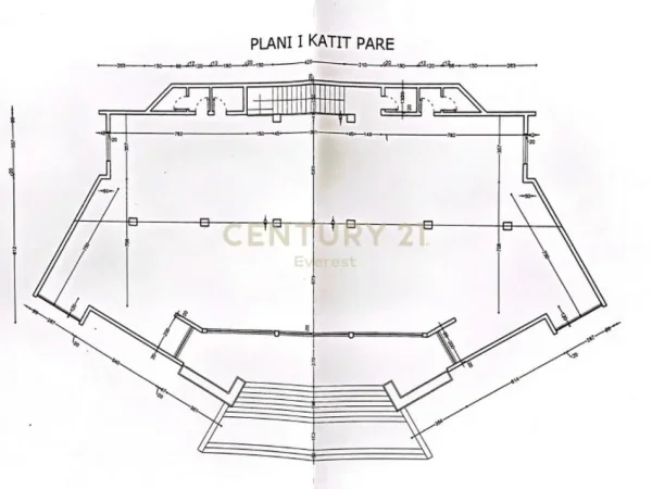 Tirane, shitet ambjent biznesi Kati 1, 996 m² 1.650.000 € 