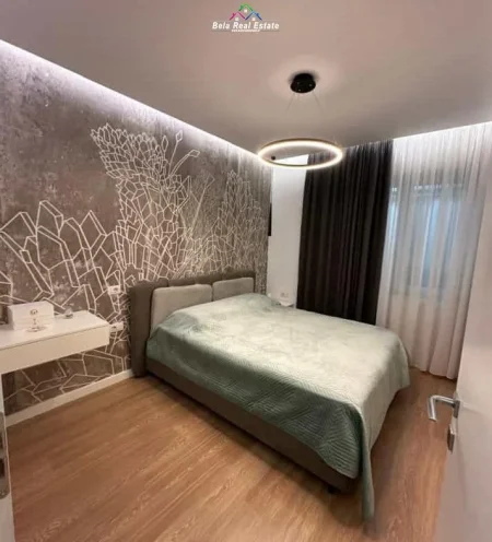 Tirane, jepet me qera apartament 1+1+Ballkon Kati 6, 60 m² 600 € (5 maji)