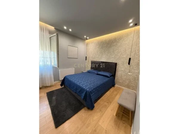 Tirane, shitet apartament+verande | Penthouse 3+1 Kati 3, 210 m² 445.000 € 