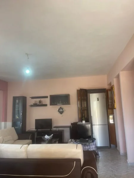 Sarande, jepet me qera apartament 1+1+Ballkon Kati 0, 60 m² 300 € (Sarande)