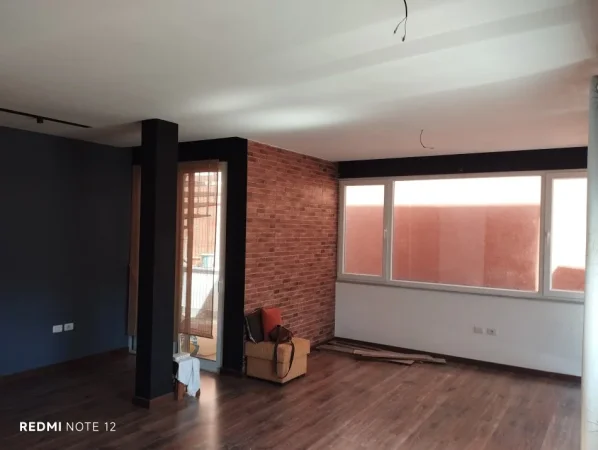 Tirane, shes apartament 3+1+Aneks+Ballkon Kati 8, 146 m² 255.000 € (Rruga Bedri Karapici)