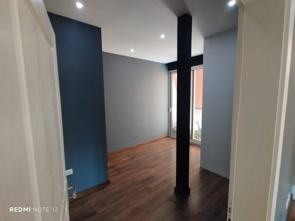 Tirane, shes apartament 3+1+Aneks+Ballkon Kati 8, 146 m² 255.000 € (Rruga Bedri Karapici)